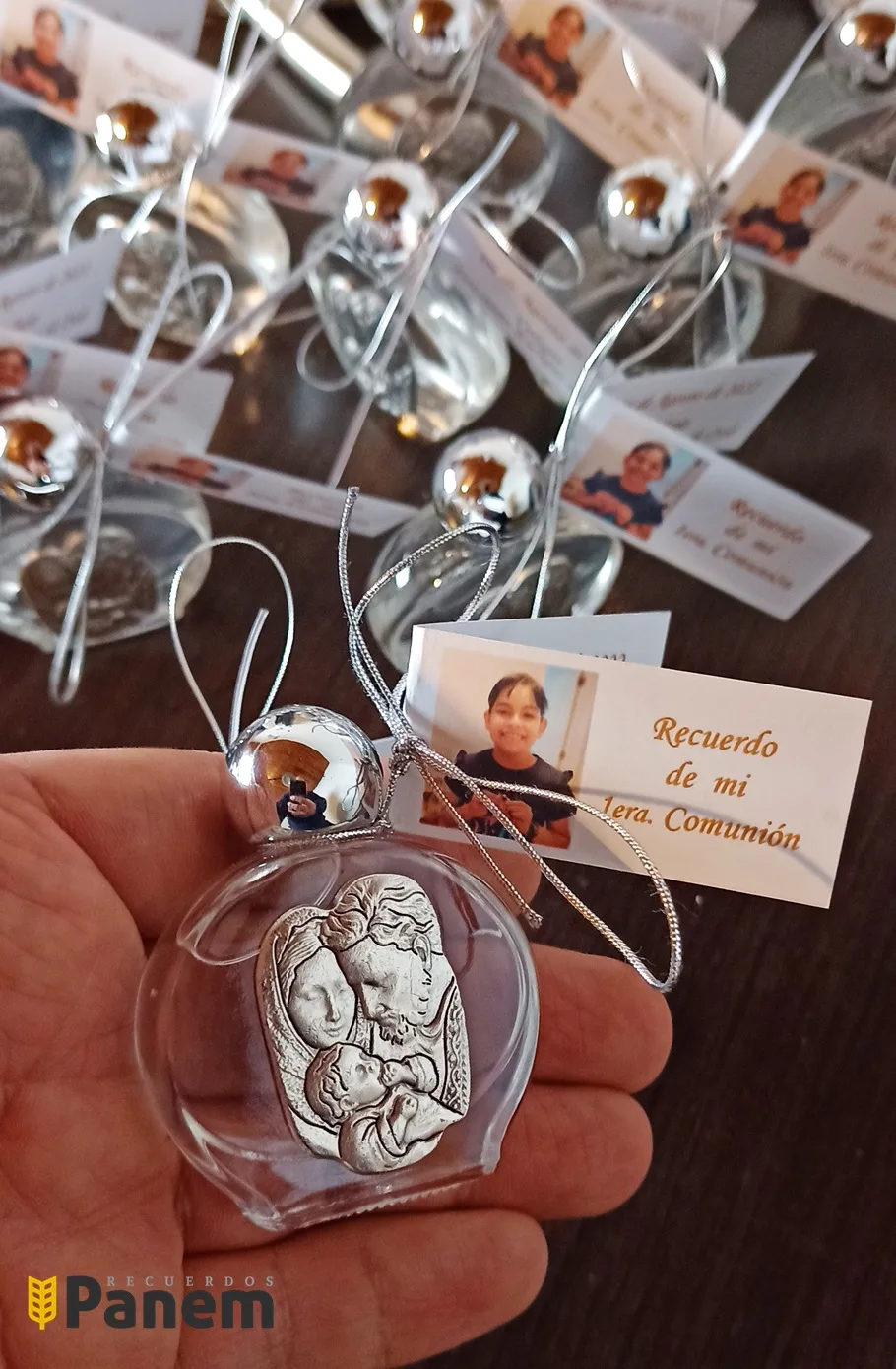 Botellas de agua bendita Sagrada Familia (Valor por docena) - Imagen 2