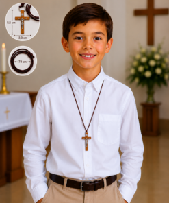 Crucifijo de madera con cordón